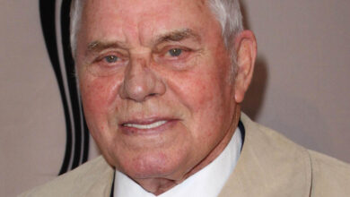 Tom t hall net worth